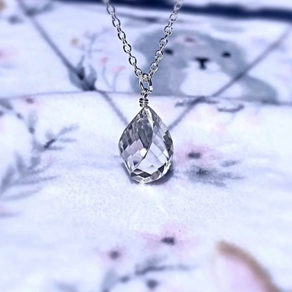 Hand Made Quartz Charm Necklace - Picture 3 of 6